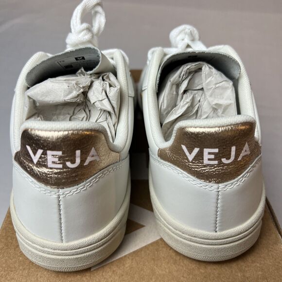 Veja V-10 Leather Extra White Platine Size 6 NIB - Picture 4 of 8